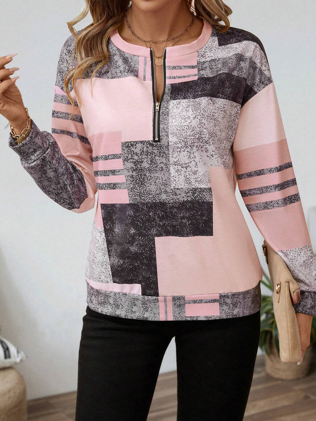 Solvi | Colourblock Half-Zip Sweatshirt
