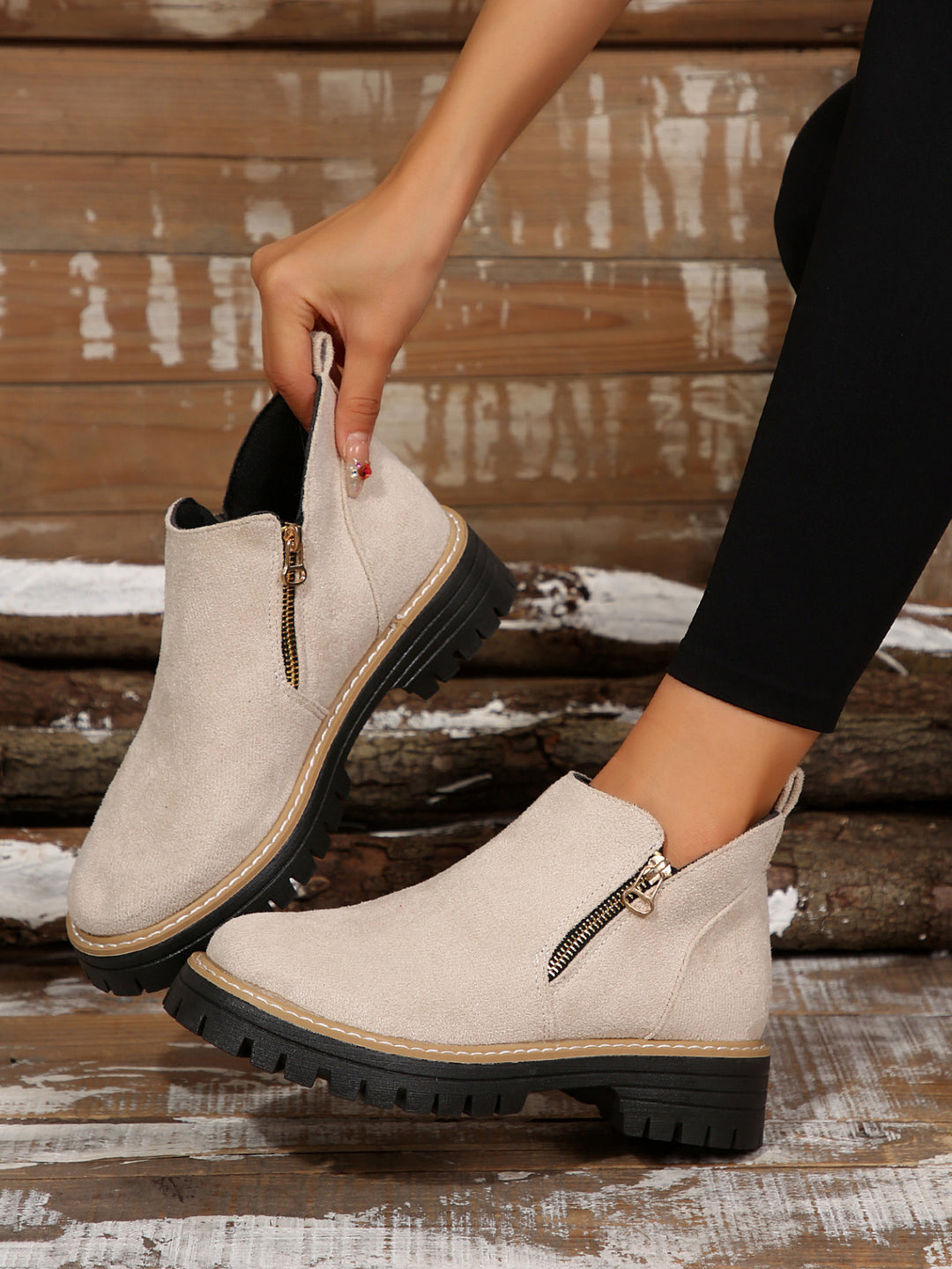 Annelise | Orthopaedic Support Boots